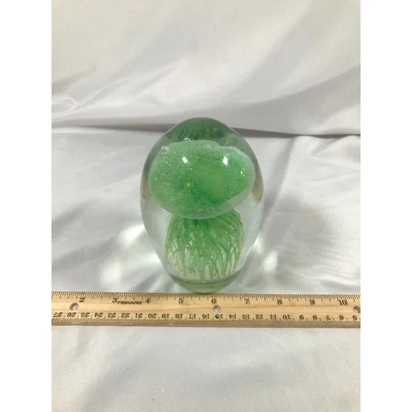 Glow In The Dark Jellyfish Paperweight 5.5 inch 3.2 Pound Art Glass Paperweight - Picture 15 of 16